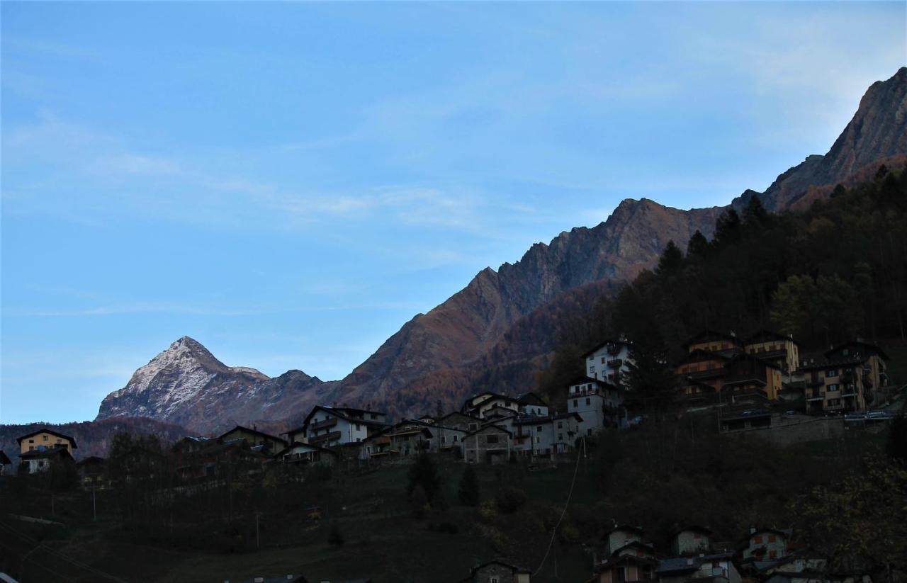 Ca Pizzo Scalino Apartment Chiesa in Valmalenco Bagian luar foto