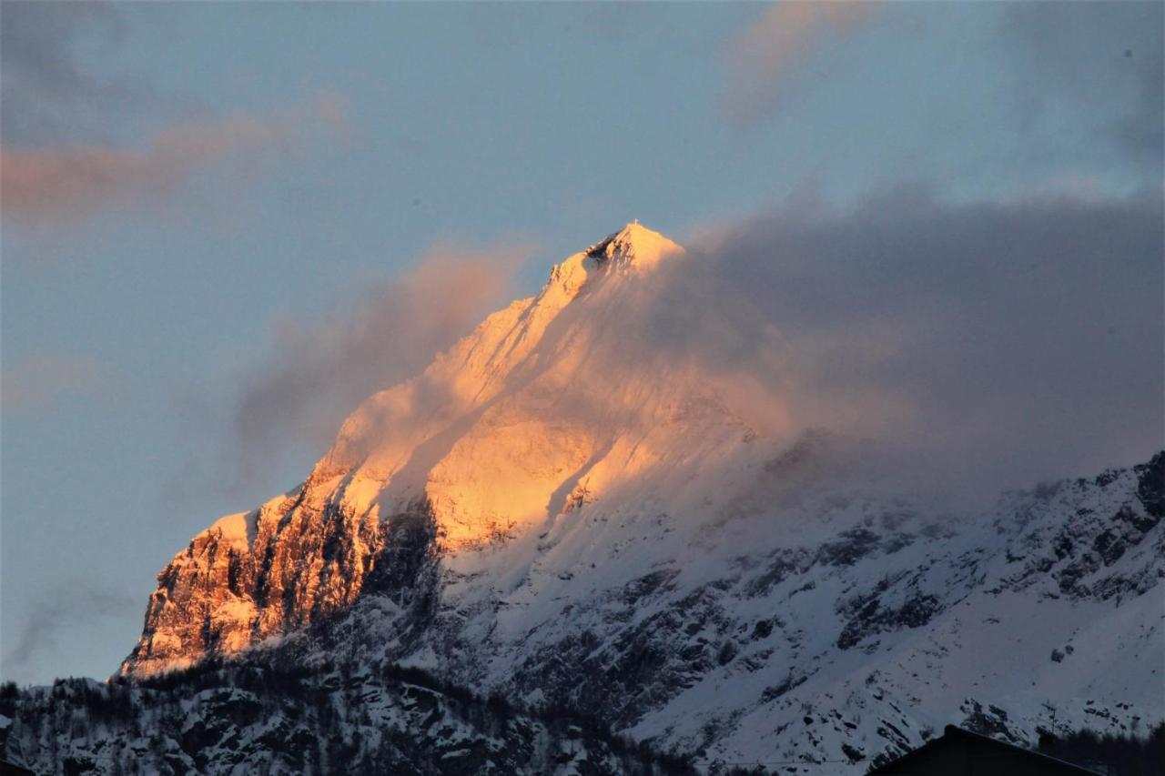 Ca Pizzo Scalino Apartment Chiesa in Valmalenco Bagian luar foto